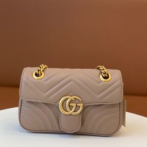 Gucci GG Marmont Small Shoulder Bag